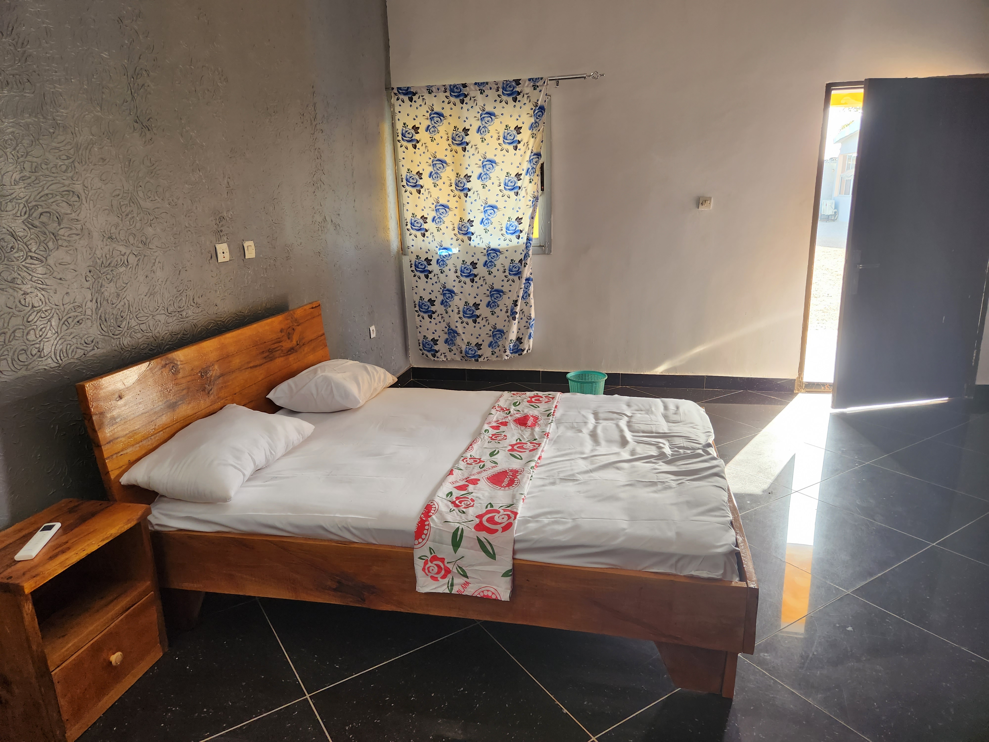 Hôtel Tenkro FK